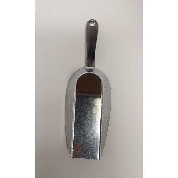 Better Homes & Gardens Antique Farmhouse-Style White  Ice Bucket Free Scoop - Picture 9 of 9